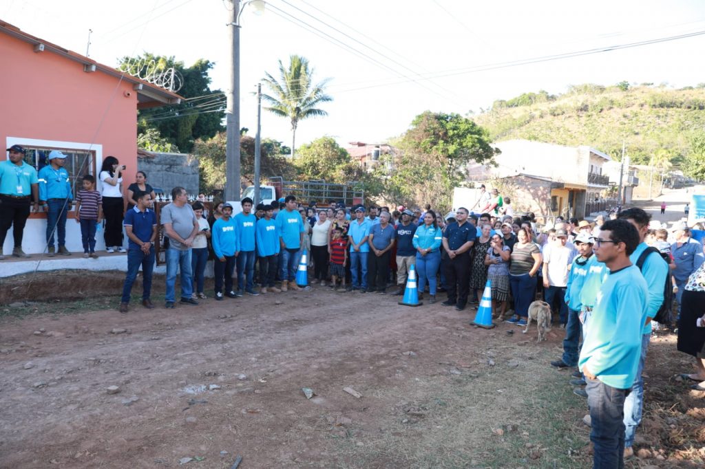 DOM comenzó pavimentación de 5.3 kilómetros de calles en municipio Guacotecti, en Cabañas