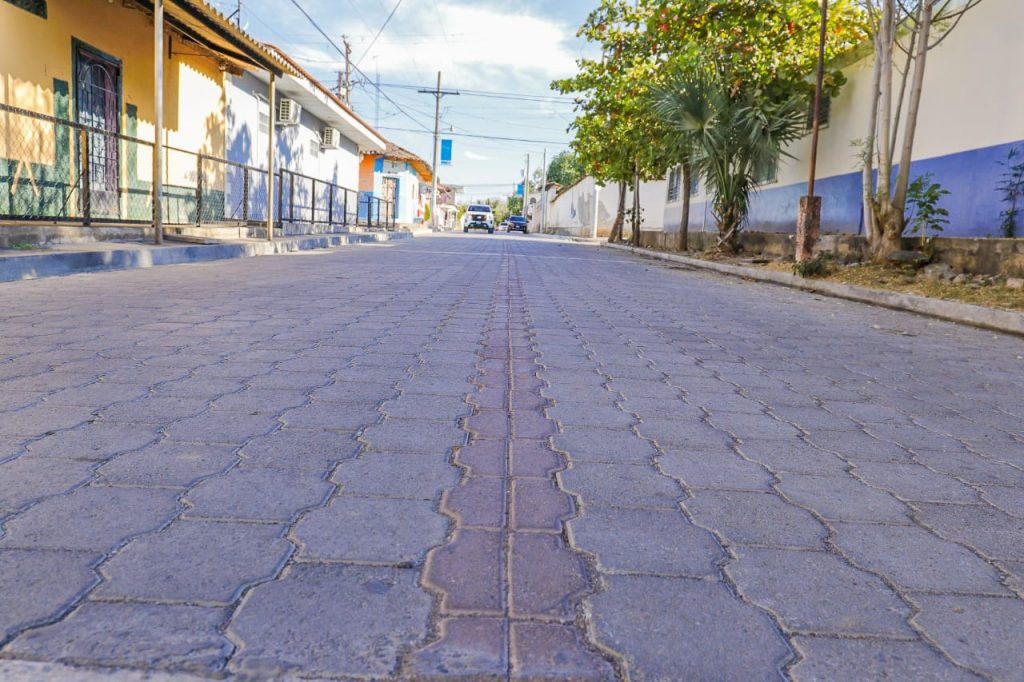 DOM recupera 3.6 kilómetros de calles de Moncagua