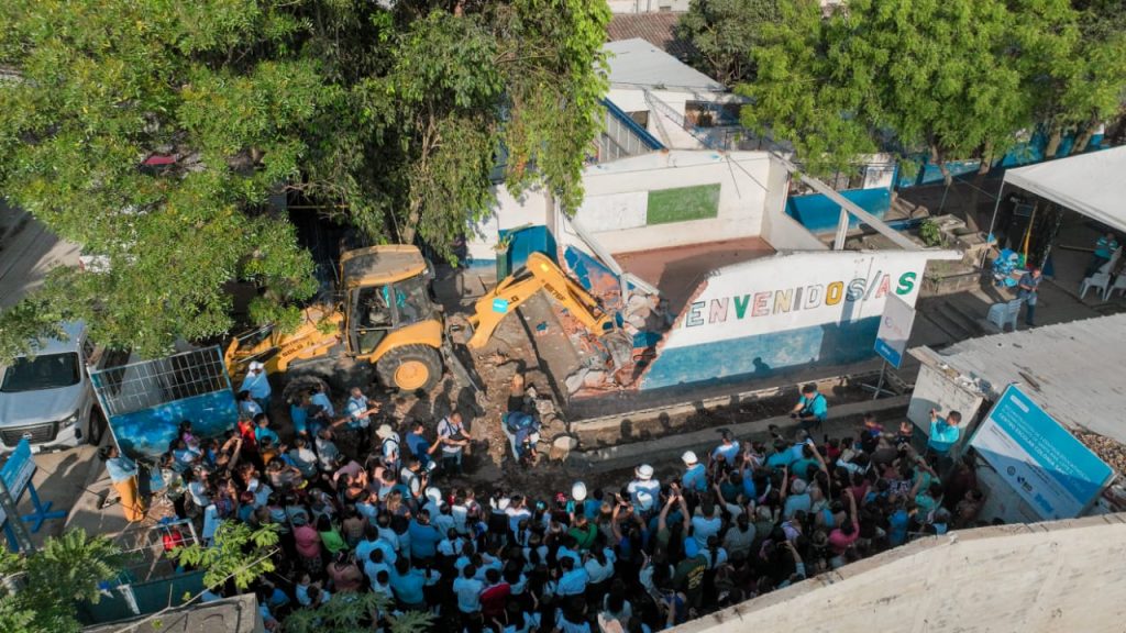 Reconstrucción de escuela Santa Cruz en Chalchuapa despierta gran expectativa en comunidad educativa