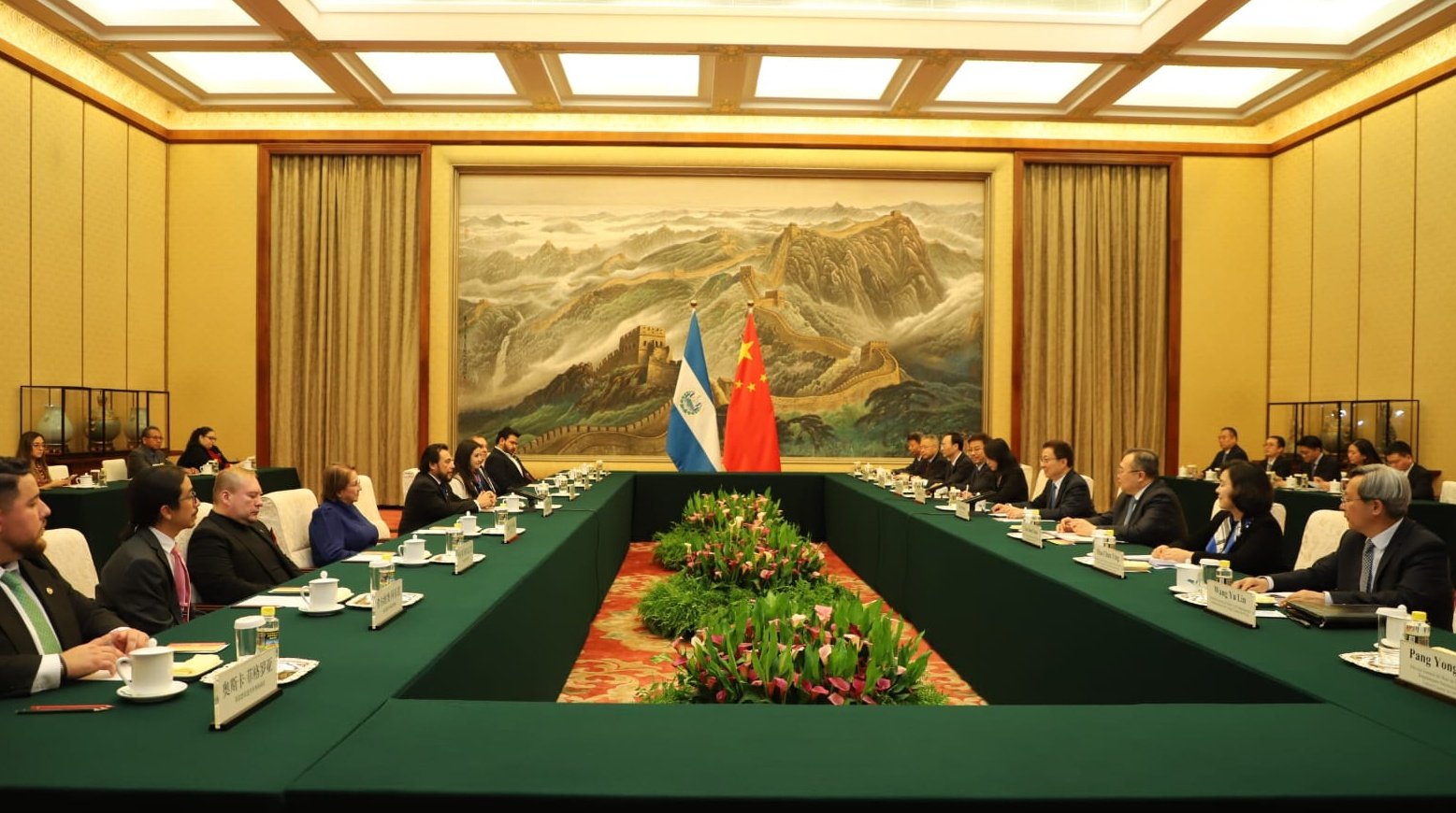 China y El Salvador fortalecen relaciones diplomáticas