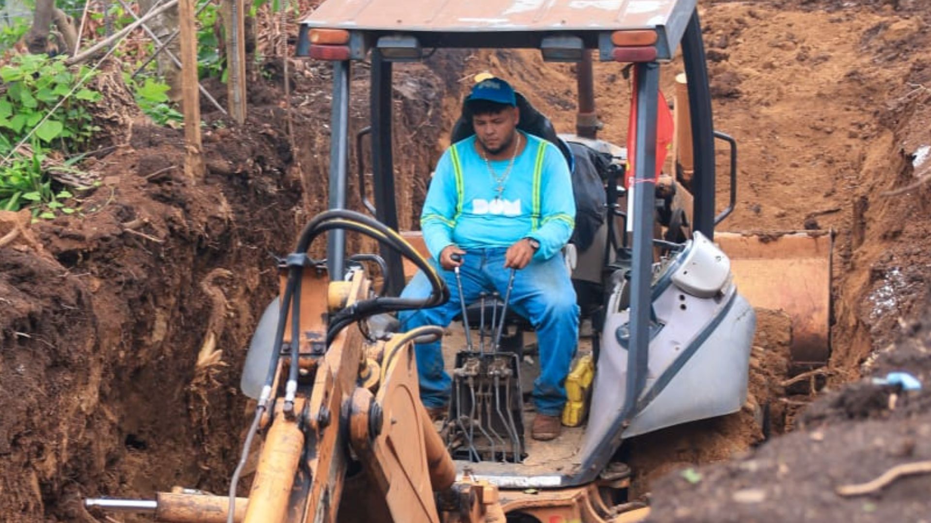 DOM impulsa proyecto de agua potable en Sacacoyo, La Libertad
